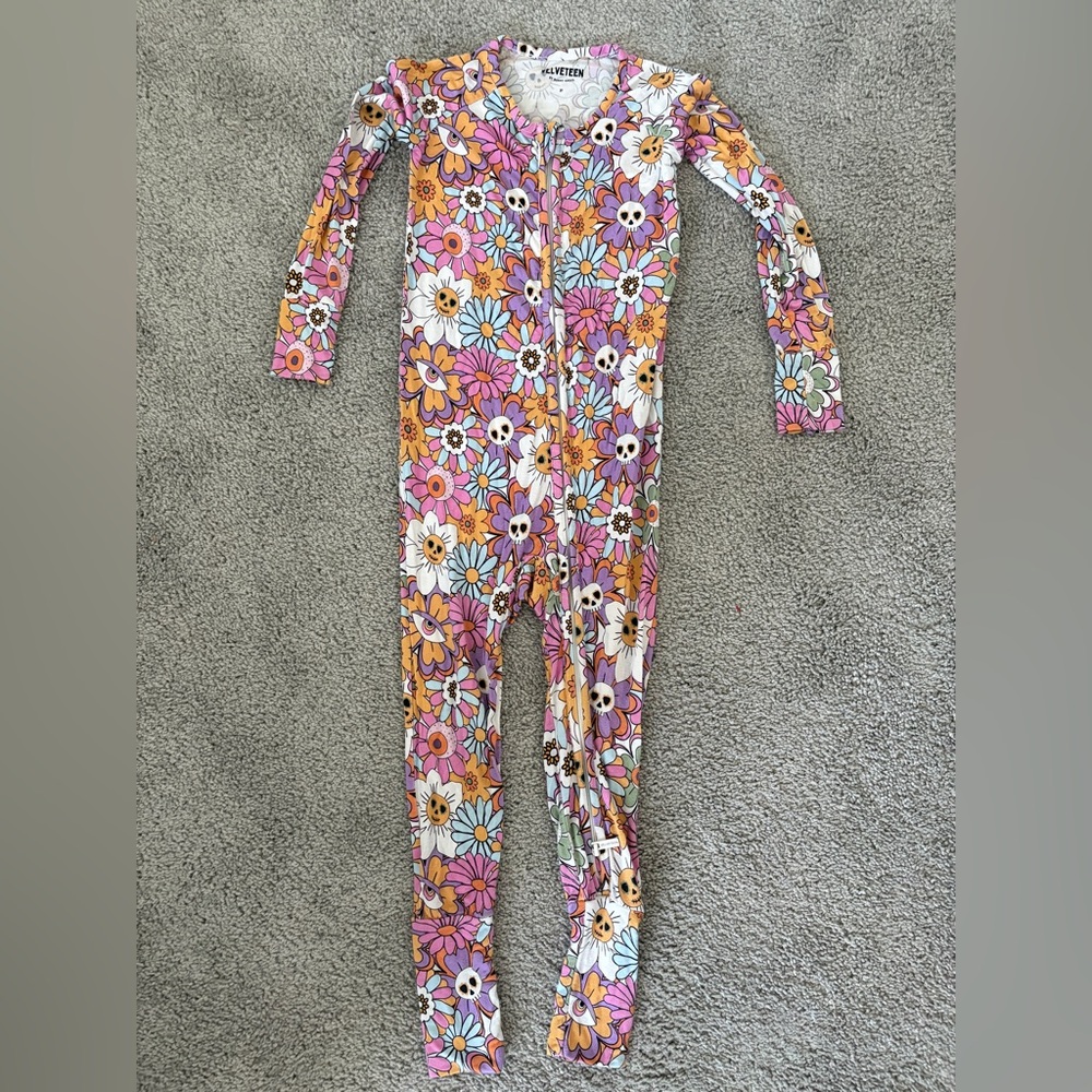 Bunny Knots Velveteen Girls Bamboo Zip Pajamas Sz 2T Halloween Skulls Flowers